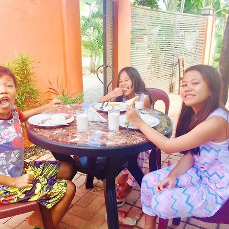 Lindstrom'S Inn Panglao Eksteriør billede